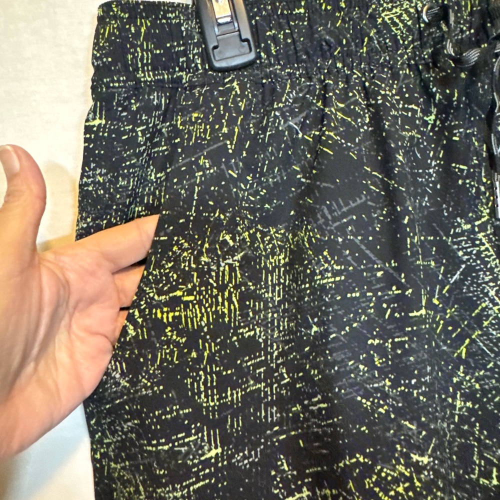 G-126 Men’s George NWT Black & Green Elastic Waist Lined Swim Trunks Size 32/34 - Picture 7 of 15